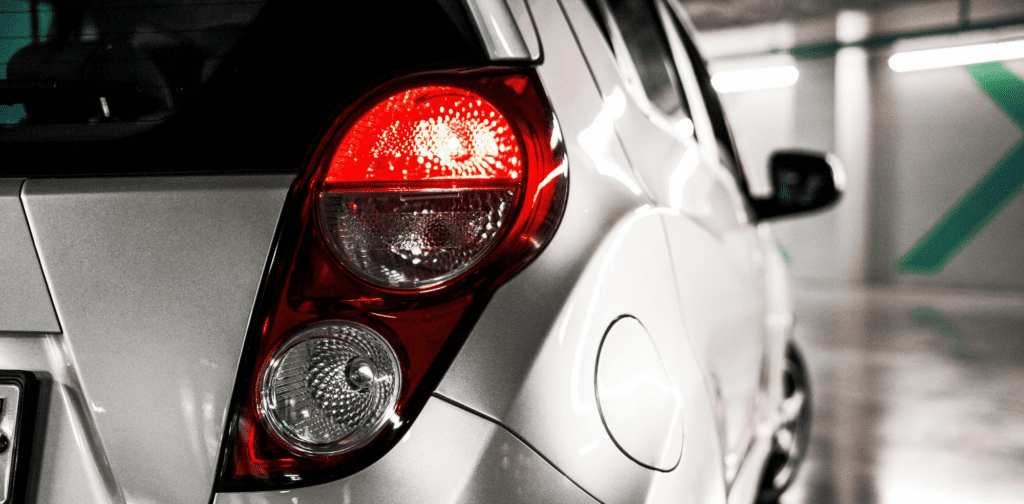 Car lights explained: When to use the different types of lights on
